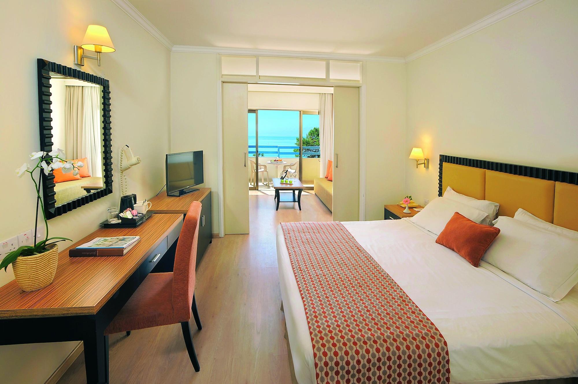 Elias Beach Hotel ลิมาซอล ภายนอก รูปภาพ