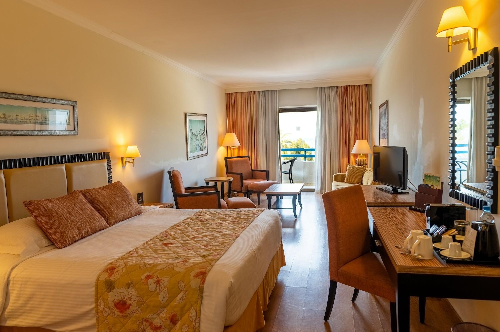 Elias Beach Hotel ลิมาซอล ภายนอก รูปภาพ