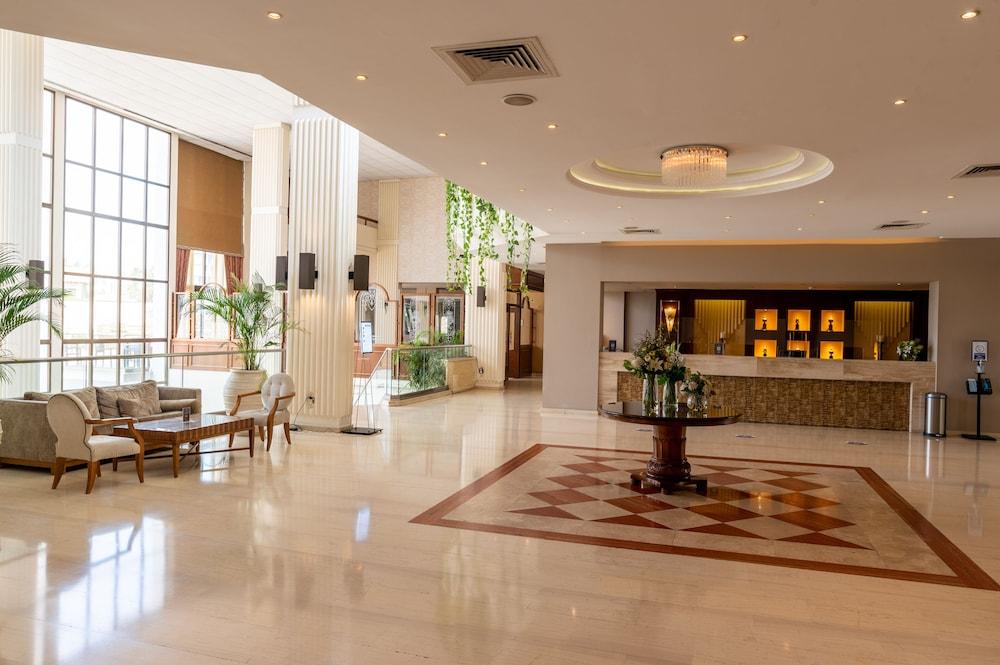 Elias Beach Hotel ลิมาซอล ภายนอก รูปภาพ