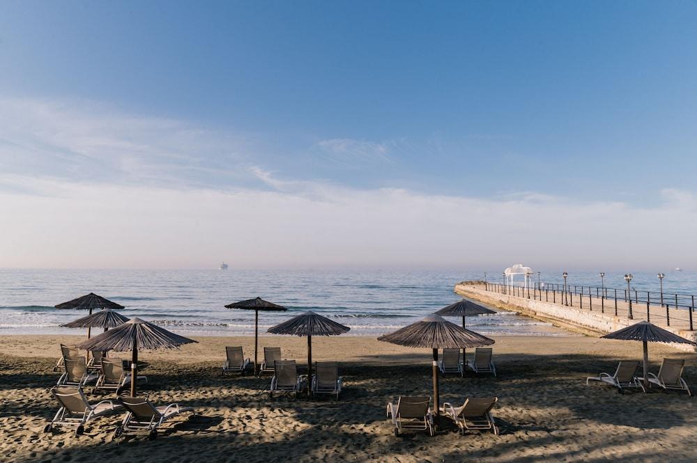 Elias Beach Hotel ลิมาซอล ภายนอก รูปภาพ