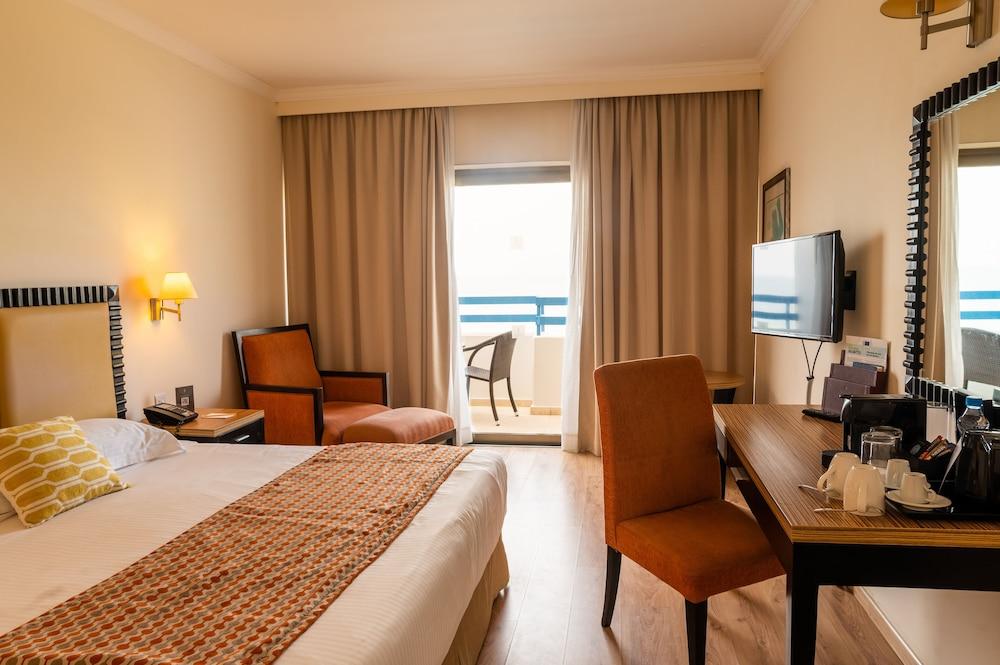 Elias Beach Hotel ลิมาซอล ภายนอก รูปภาพ