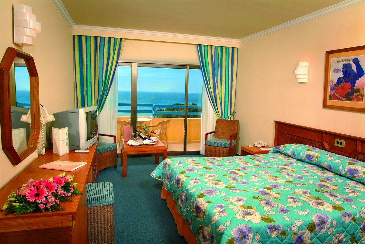 Elias Beach Hotel ลิมาซอล ภายนอก รูปภาพ